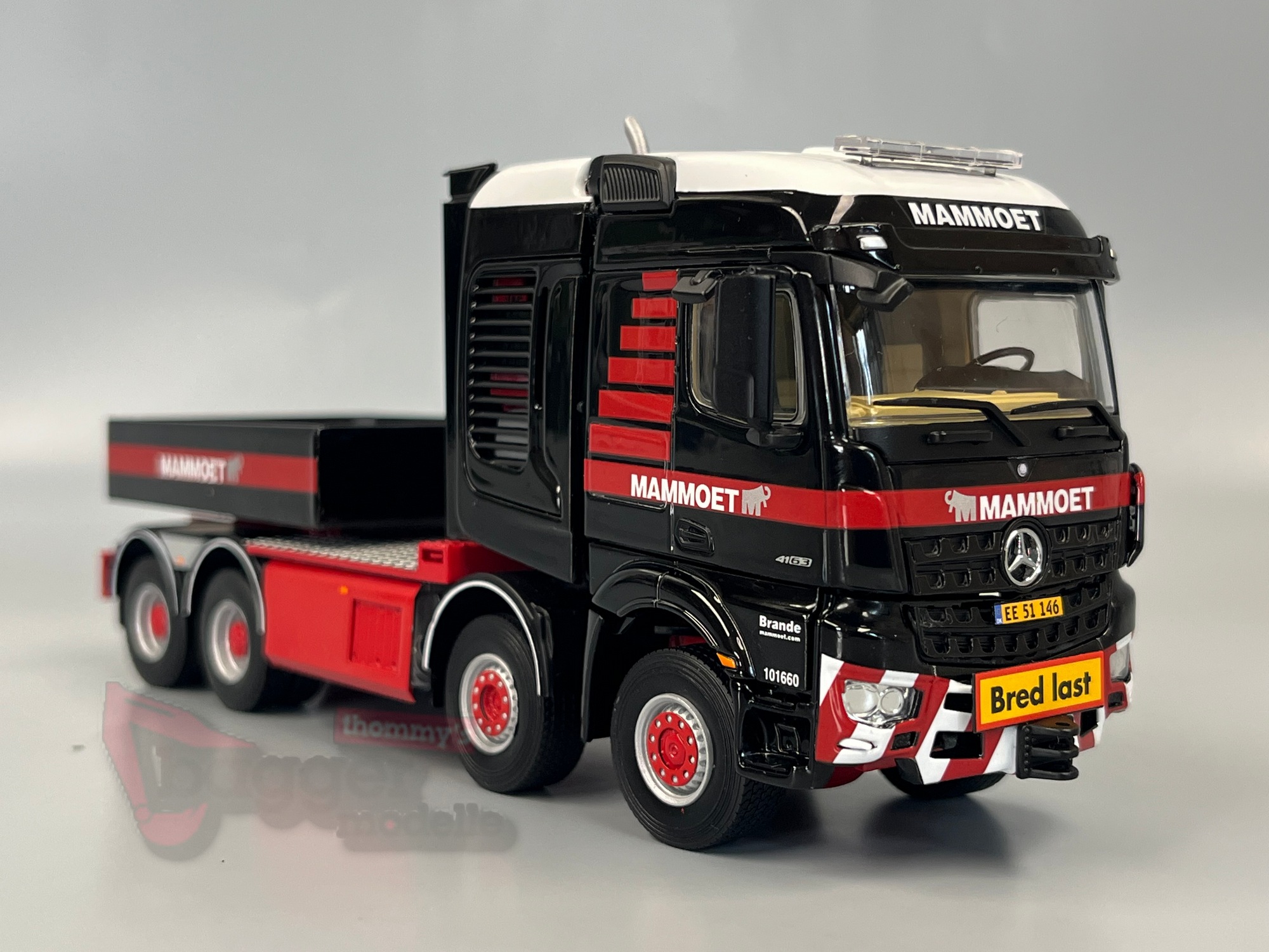 410334 -WSI - Mercedes Benz Arocs MP5 SLT Stream Space 8x6 mit Ballastbox "Mammoet"